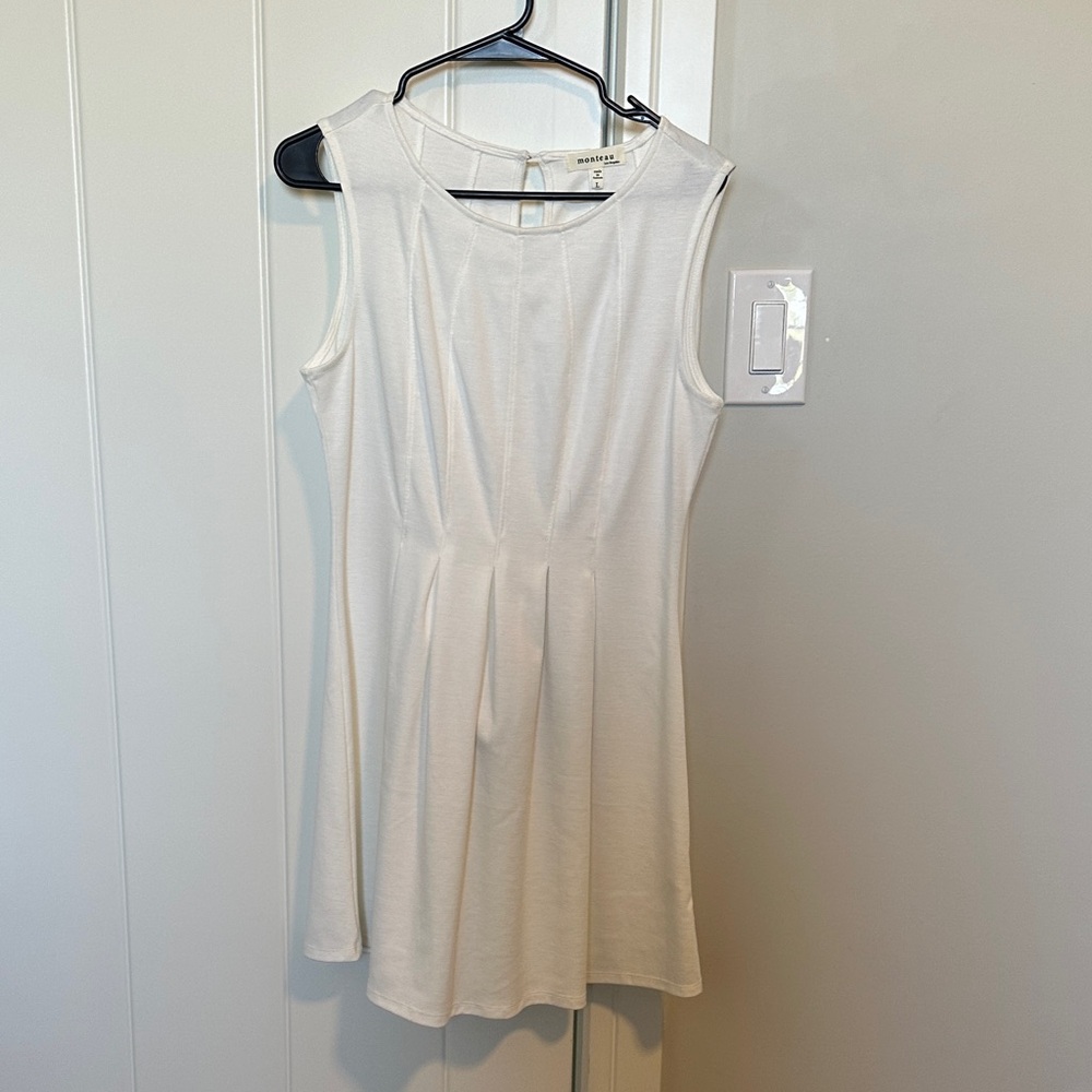 Elegant White Mini Dress